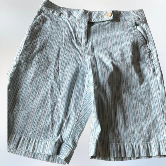 Talbots striped shorts, size 4. - Picture 1 of 4